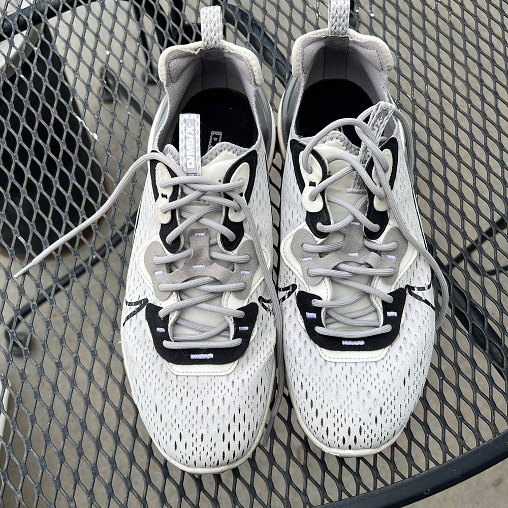 Nike DIMSIX size 8.5